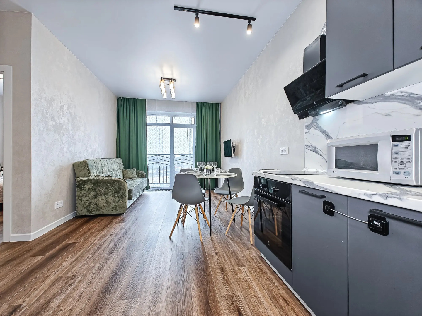 Апартаменты Stepanenkov на Заровного 6/1 на 12 этаже