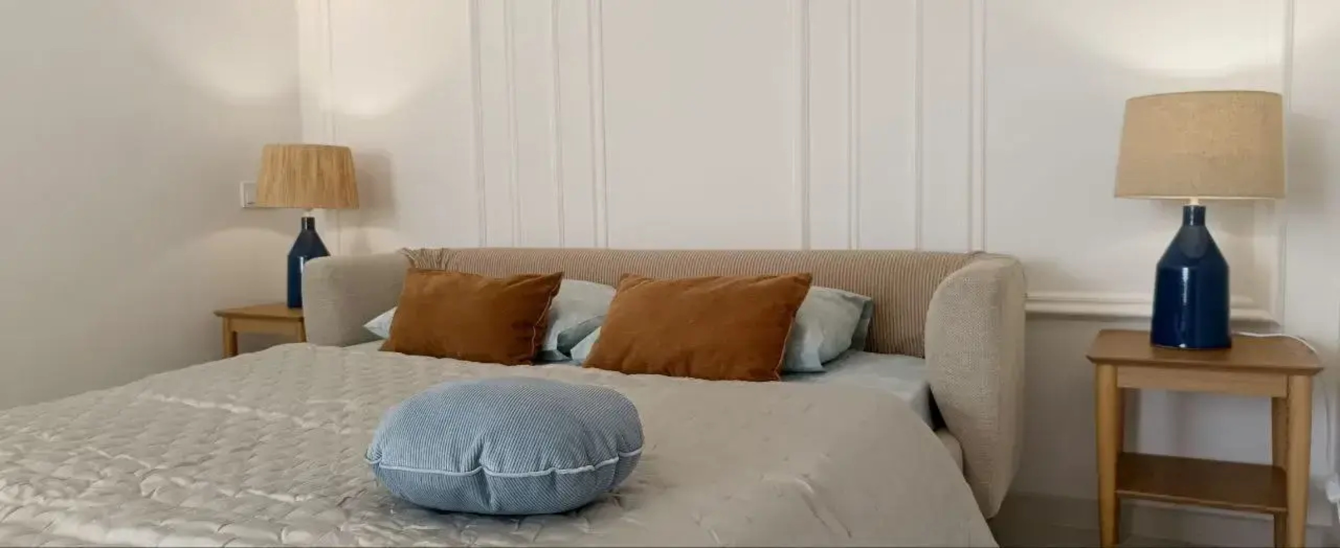 Апартаменты у Мирожского монастыря