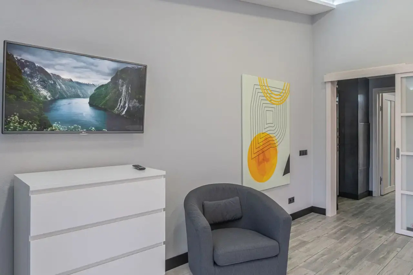 Отель Шепот