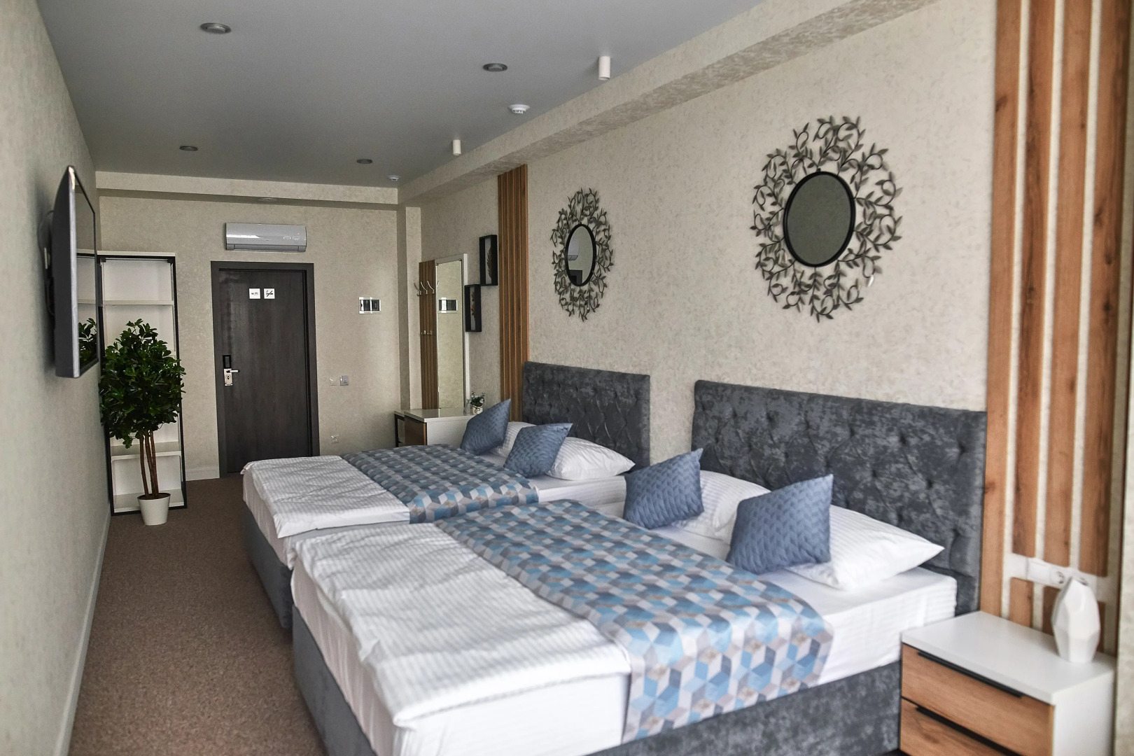 Отель July Hotel