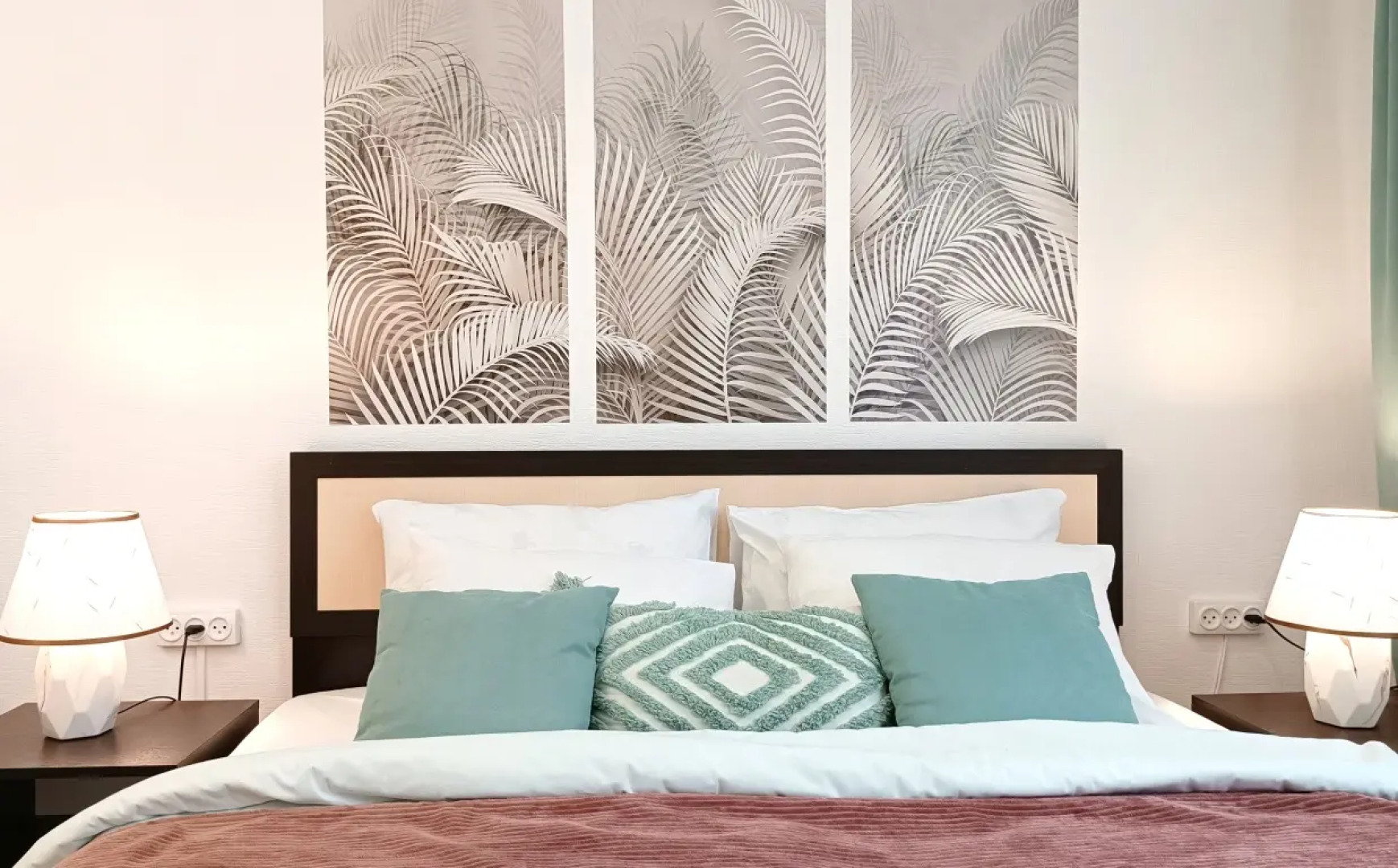 Апартаменты Joy сети DeNewHome в Центре Левого Берега