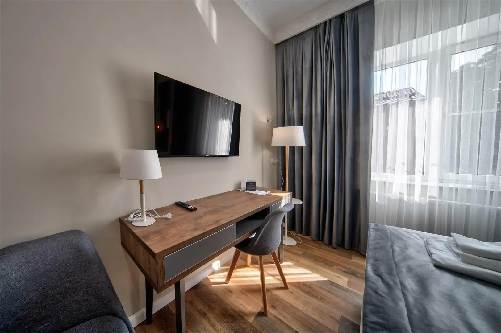 Хатти Апарт