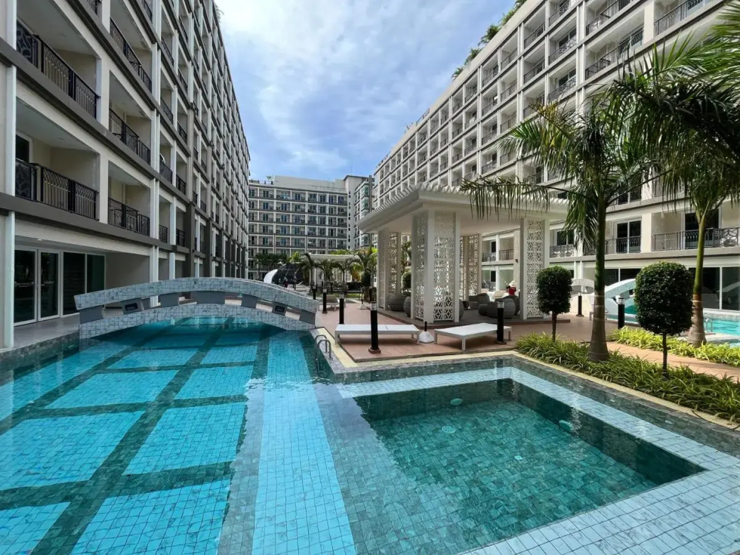 Апартаменты  GSR - Dusit Grand Park 2