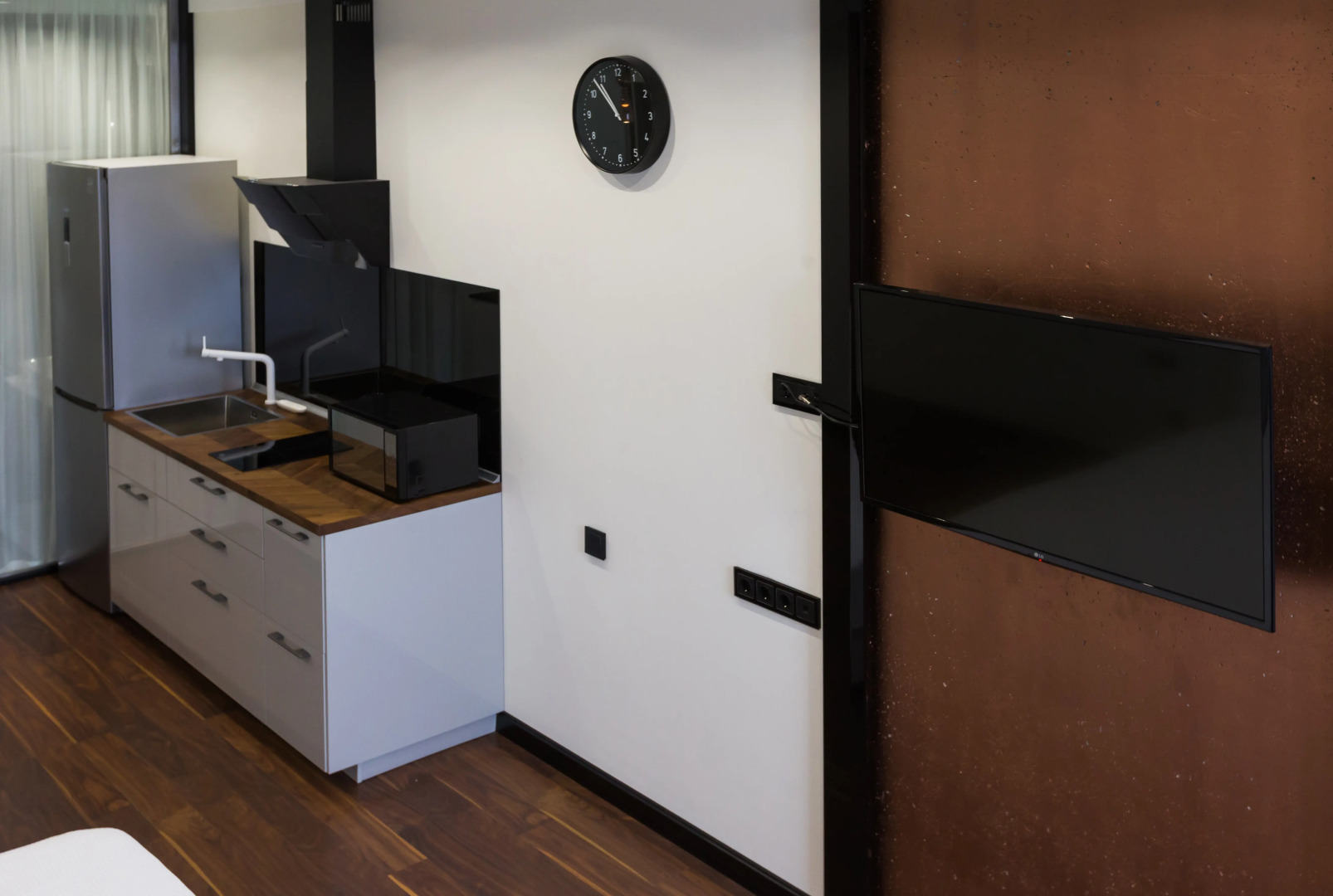 Апартаменты Азбука на Верхнеторговой 4