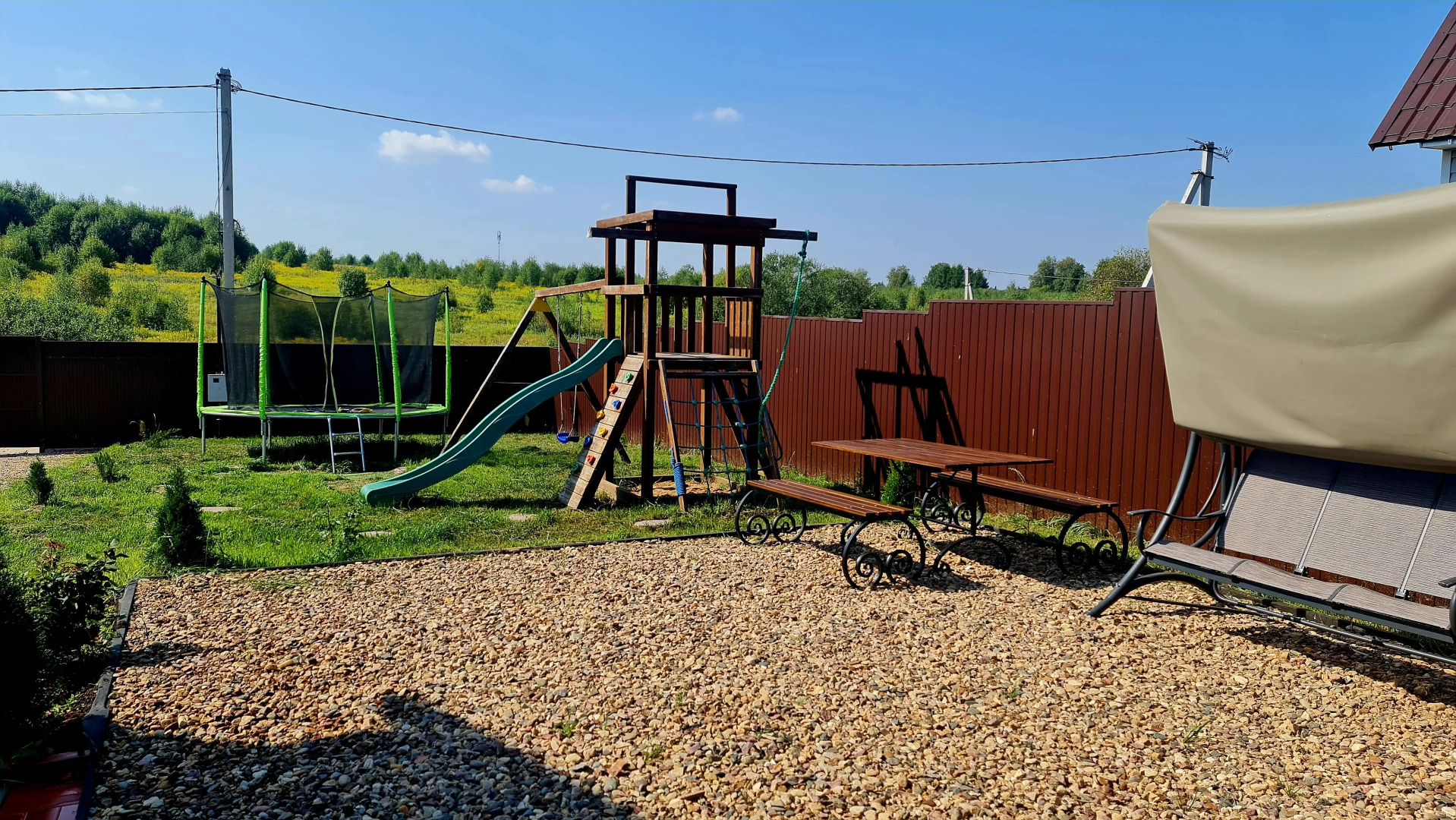 Частный Дом с Красным Залом