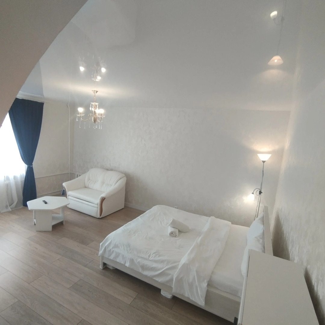 Квартира У главной площади Победы