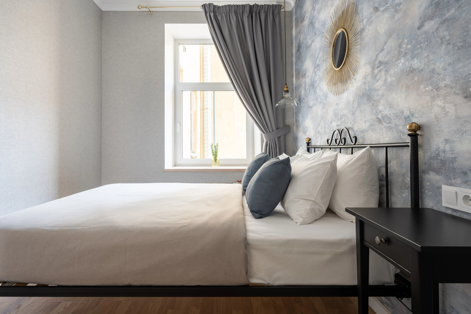 Апартаменты LetYourFlat Empire