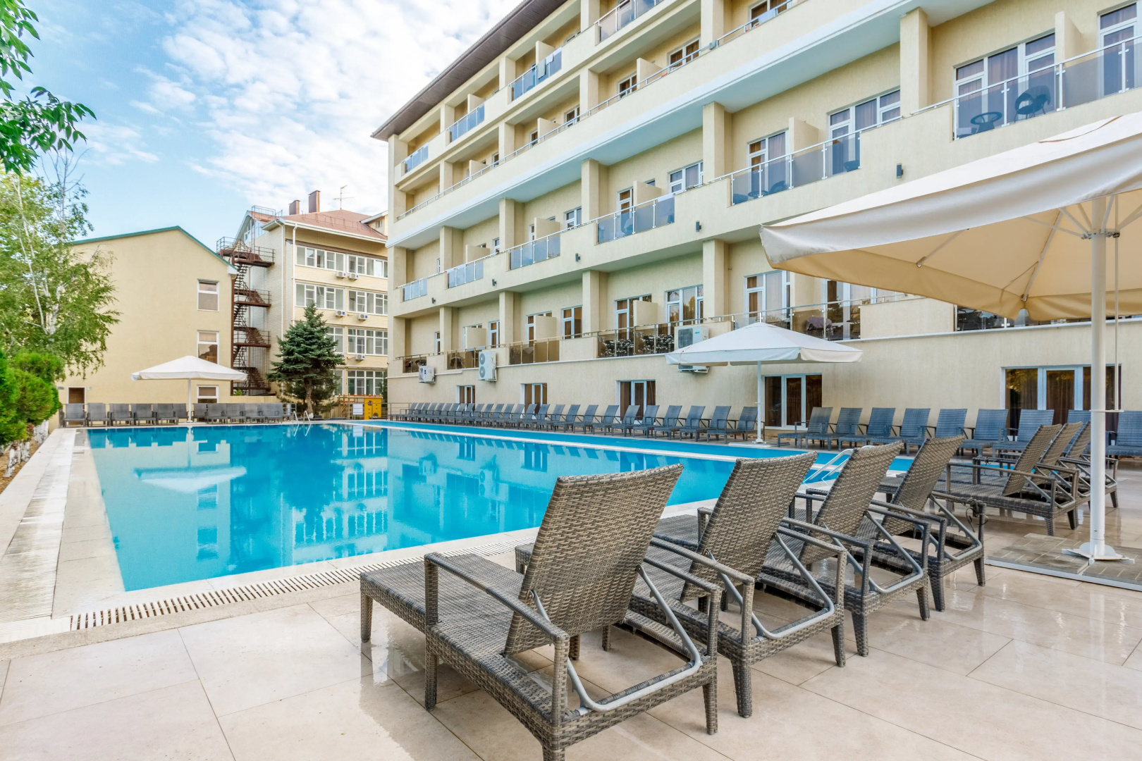 Отель Sunmarinn Resort hotel