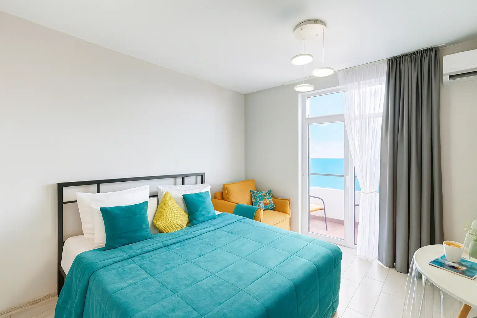 Квартира студия в Cамом сердце Адлера