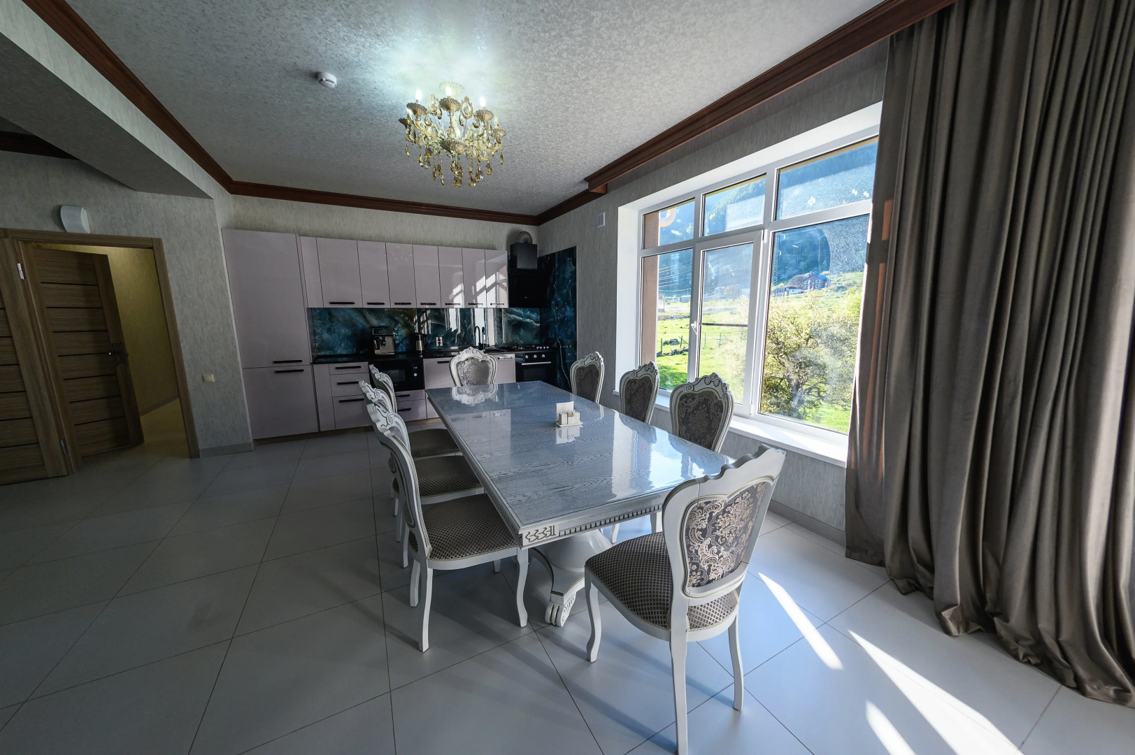 Вилла Алёлина хата