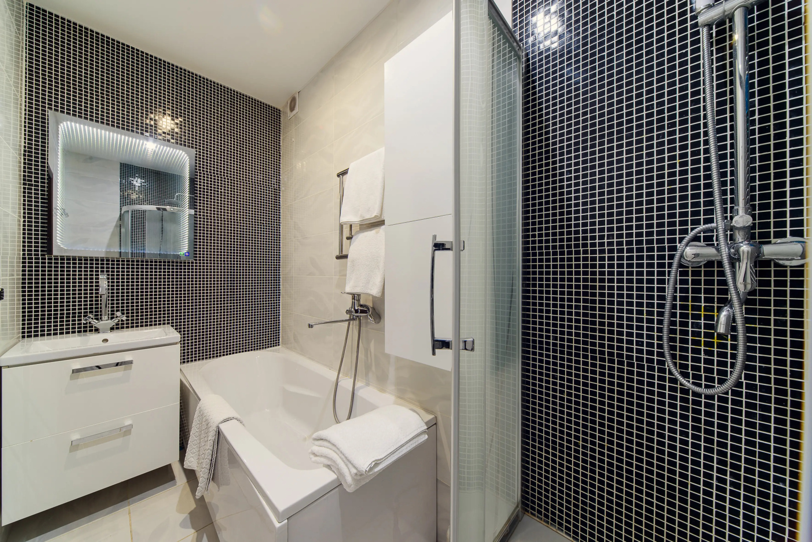 Na Kirova 3 Apartments