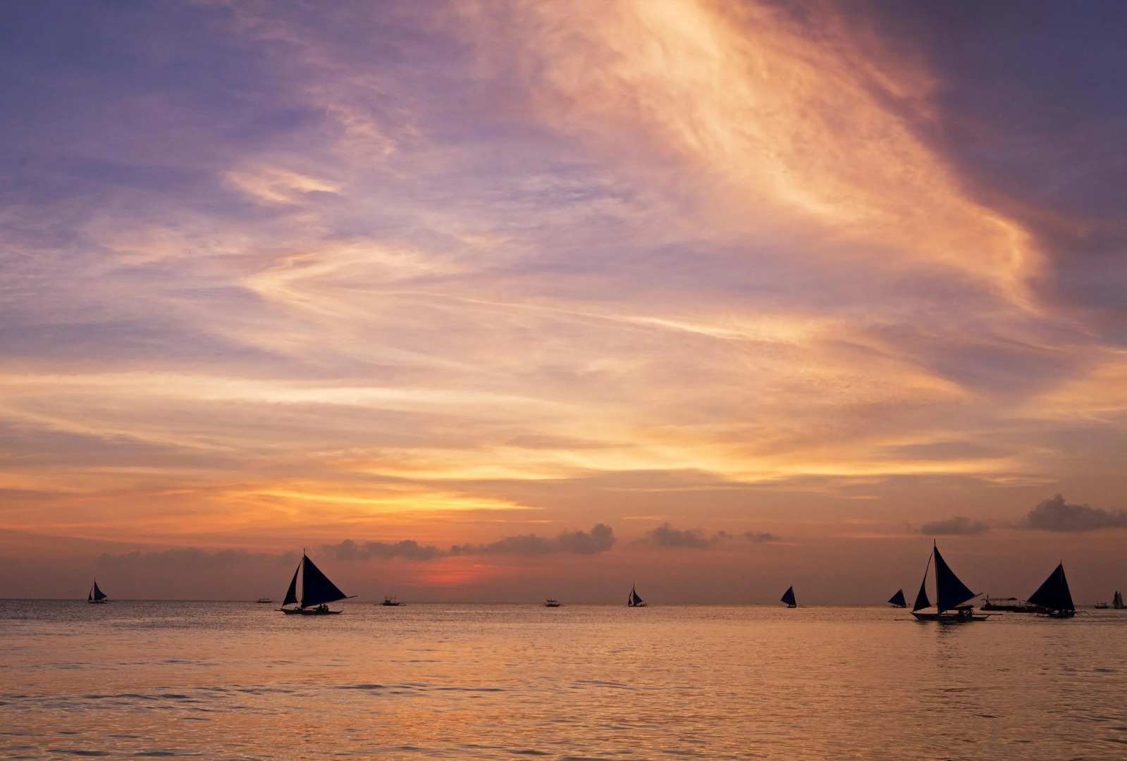 Курортный отель The District Boracay