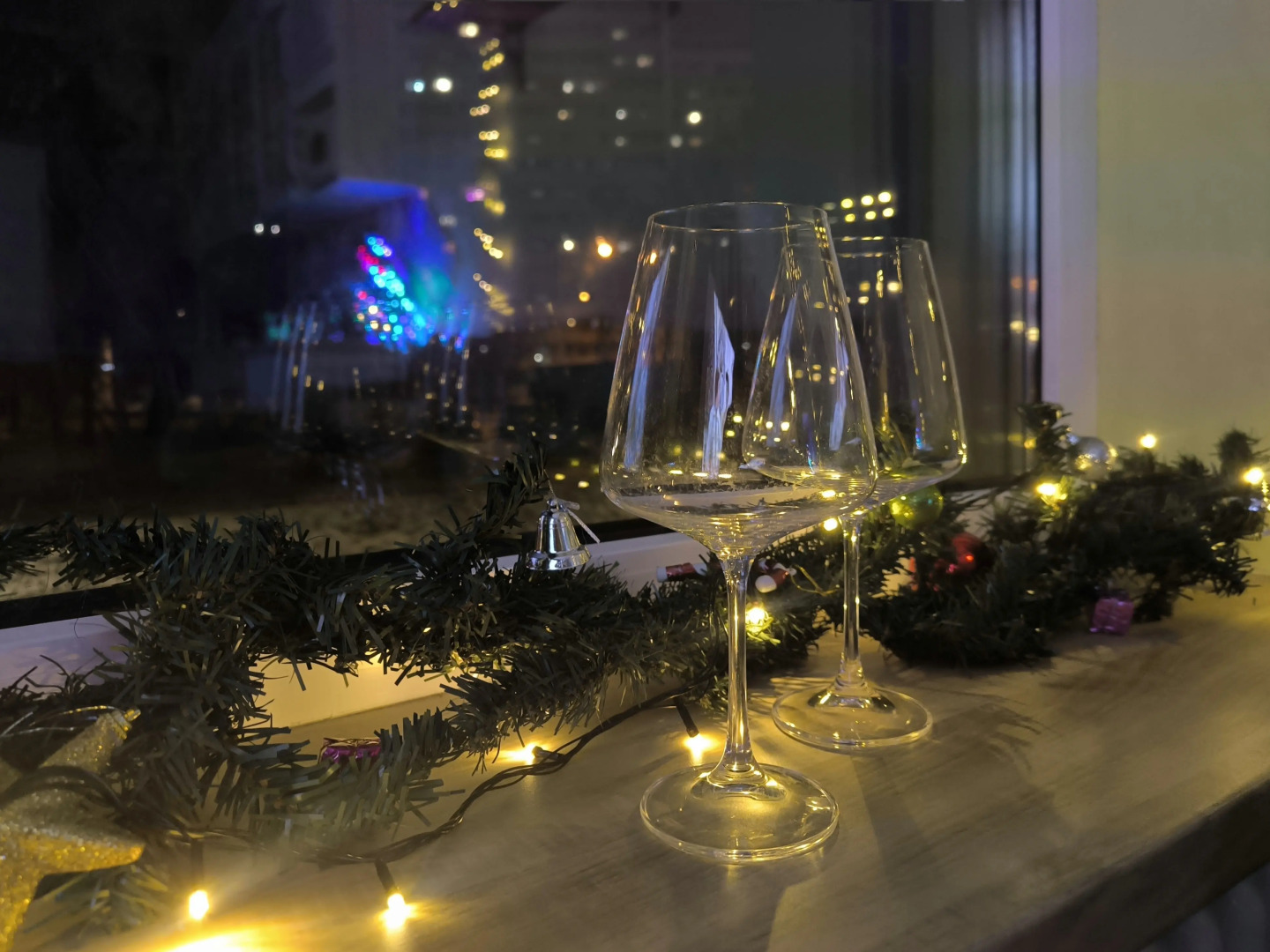 Квартира Комфортная с Просторной Гостиной, Спальней, Детской, Кабинетом и Двумя Санузлами