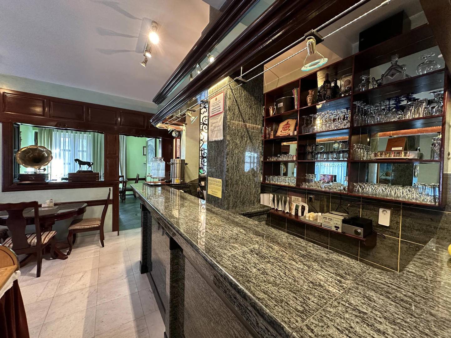 Отель Beatrix Lux Hotel