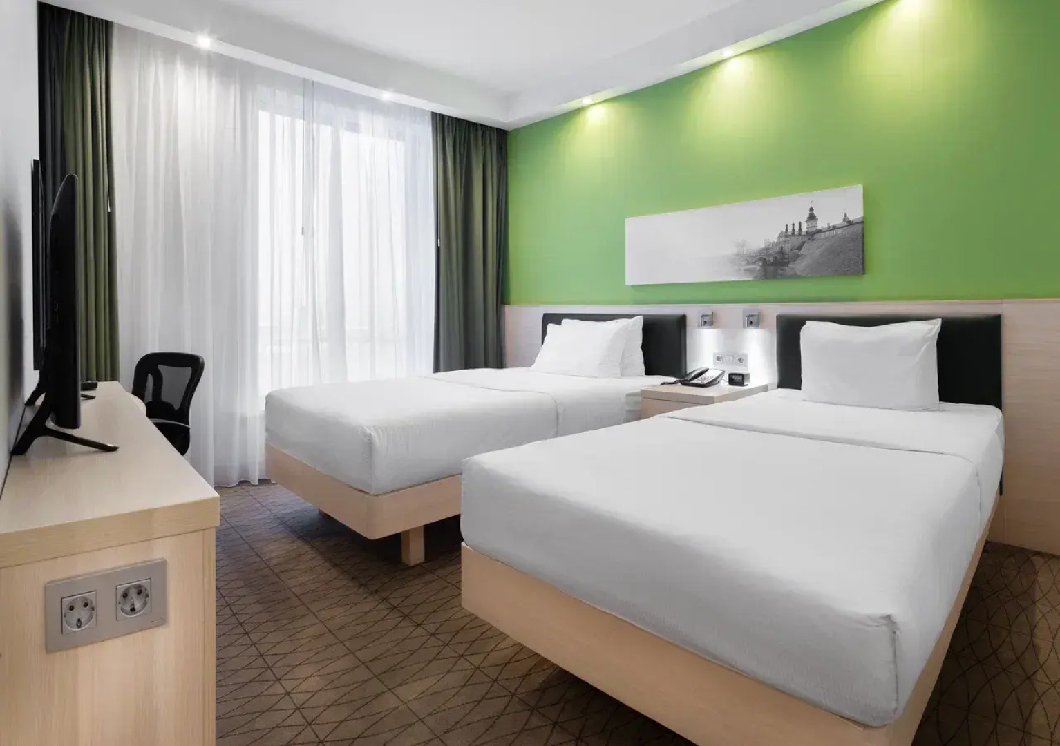 Отель Hampton by Hilton Minsk City Center