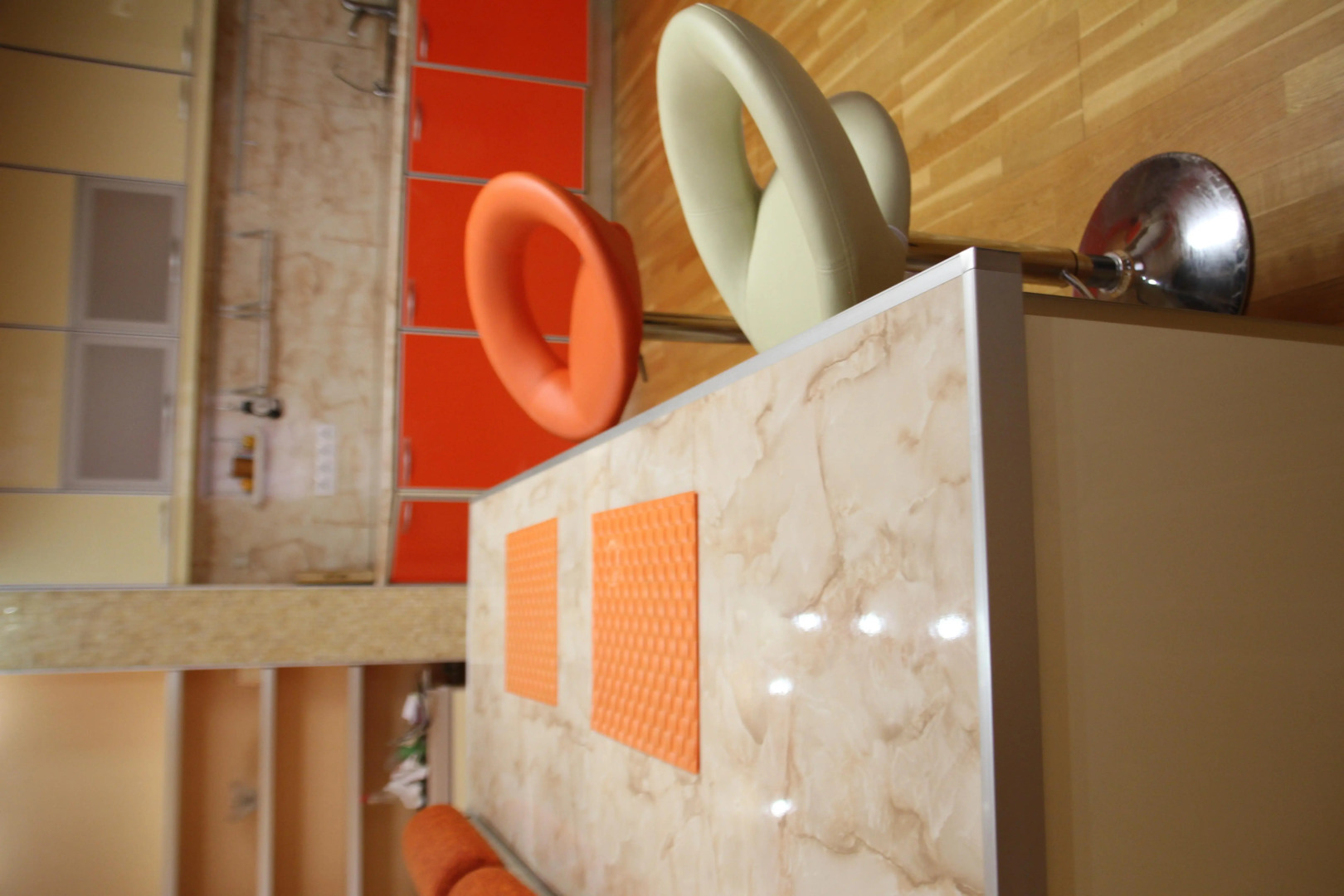 Апартаменты Веселая студия "Оранжевое настроение"