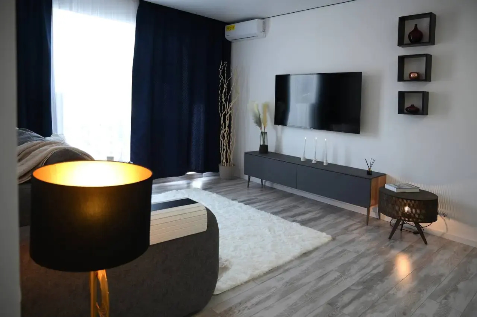 Квартира с дизайнерским ремонтом Rent House в центре