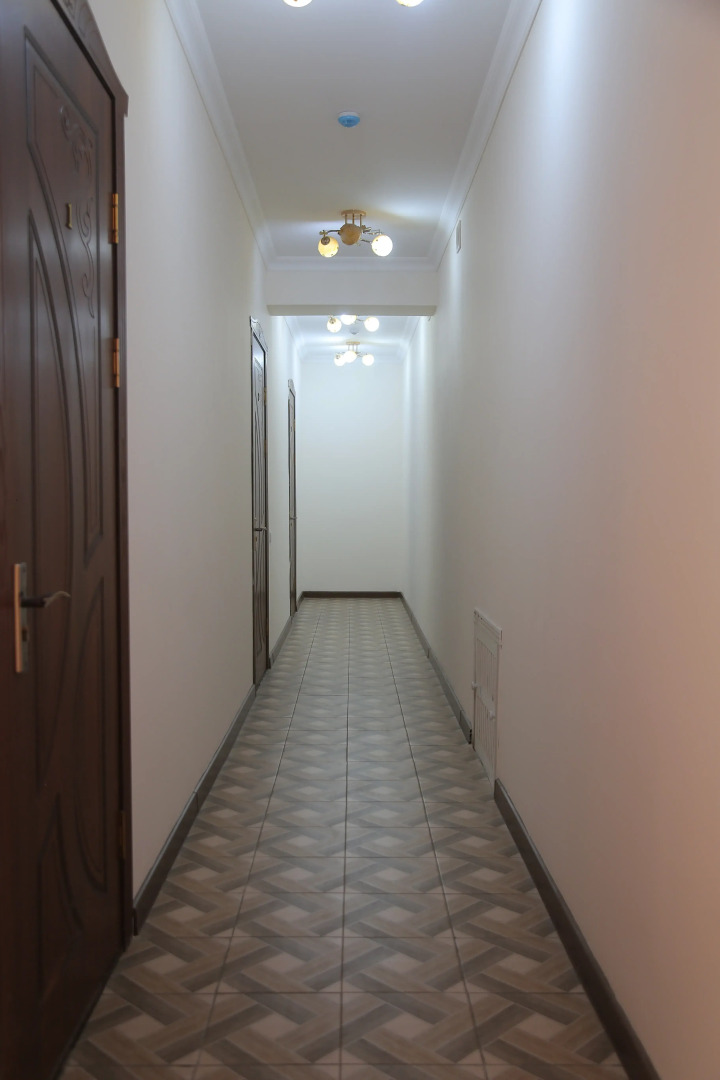 Отель Ideal Best Tour