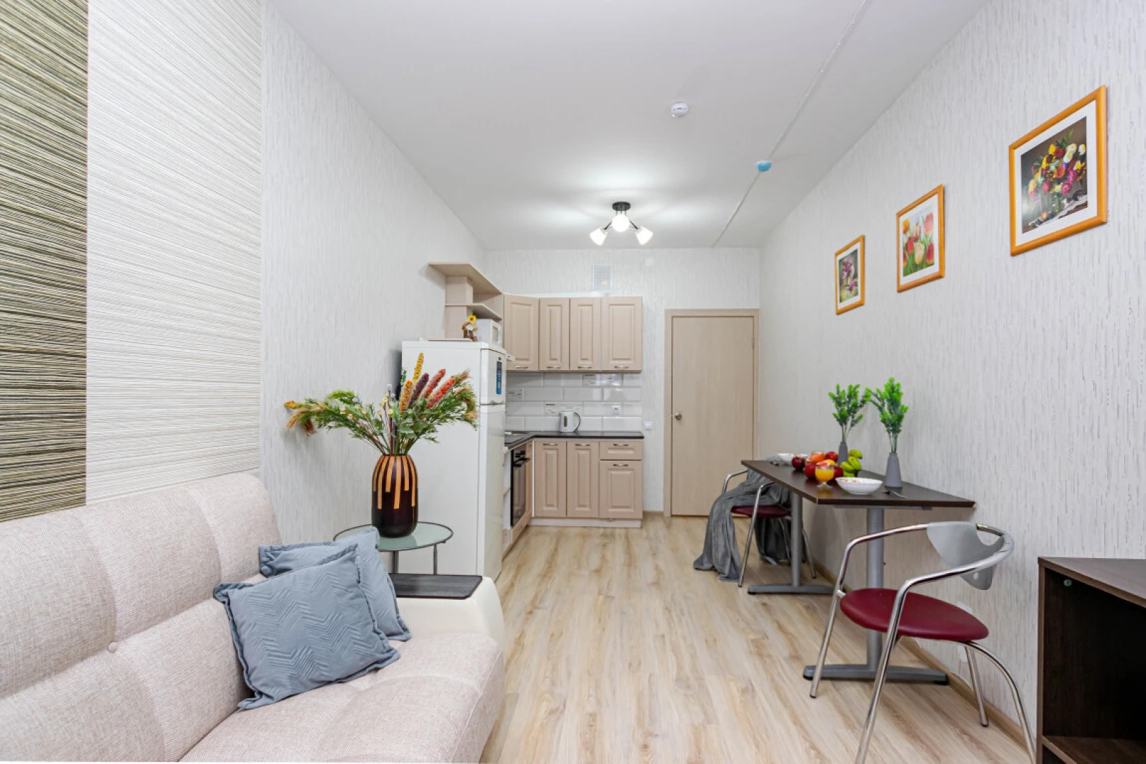 Апартаменты Cosmos Apart на Революции 48 В (1)