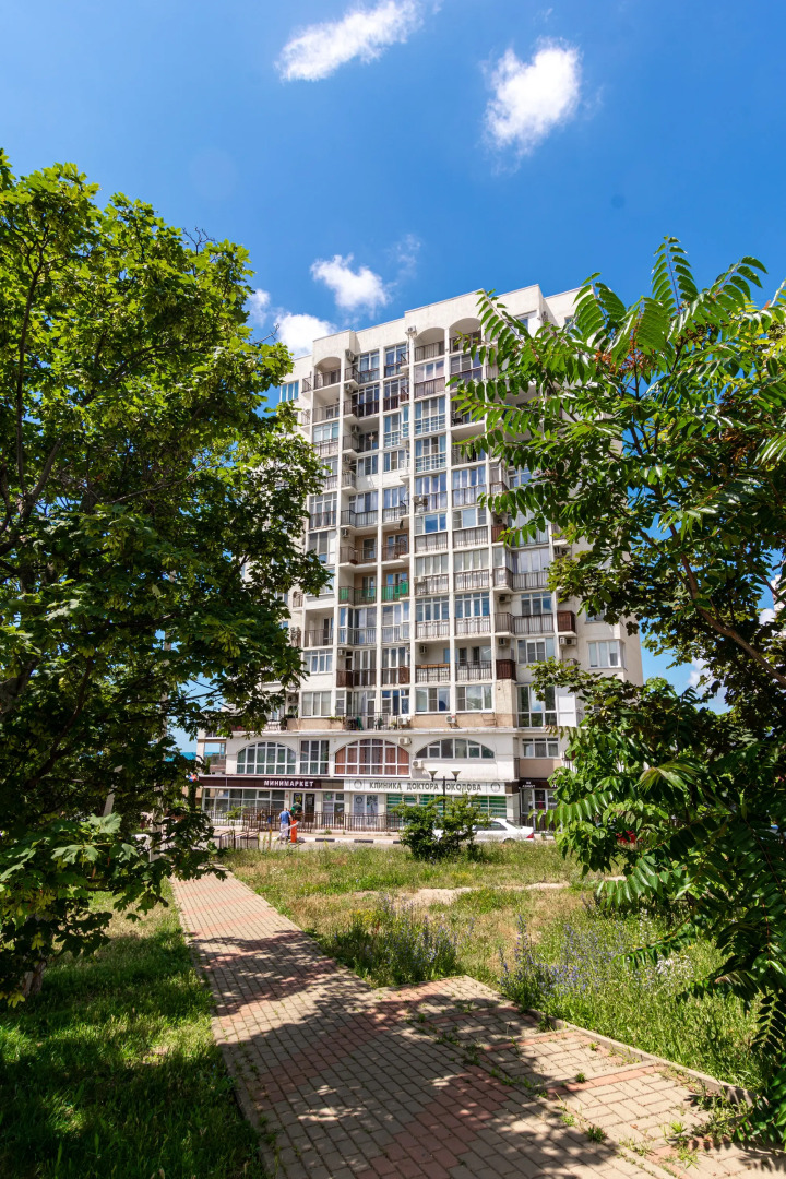 Квартира Евротрешка с видом на горы