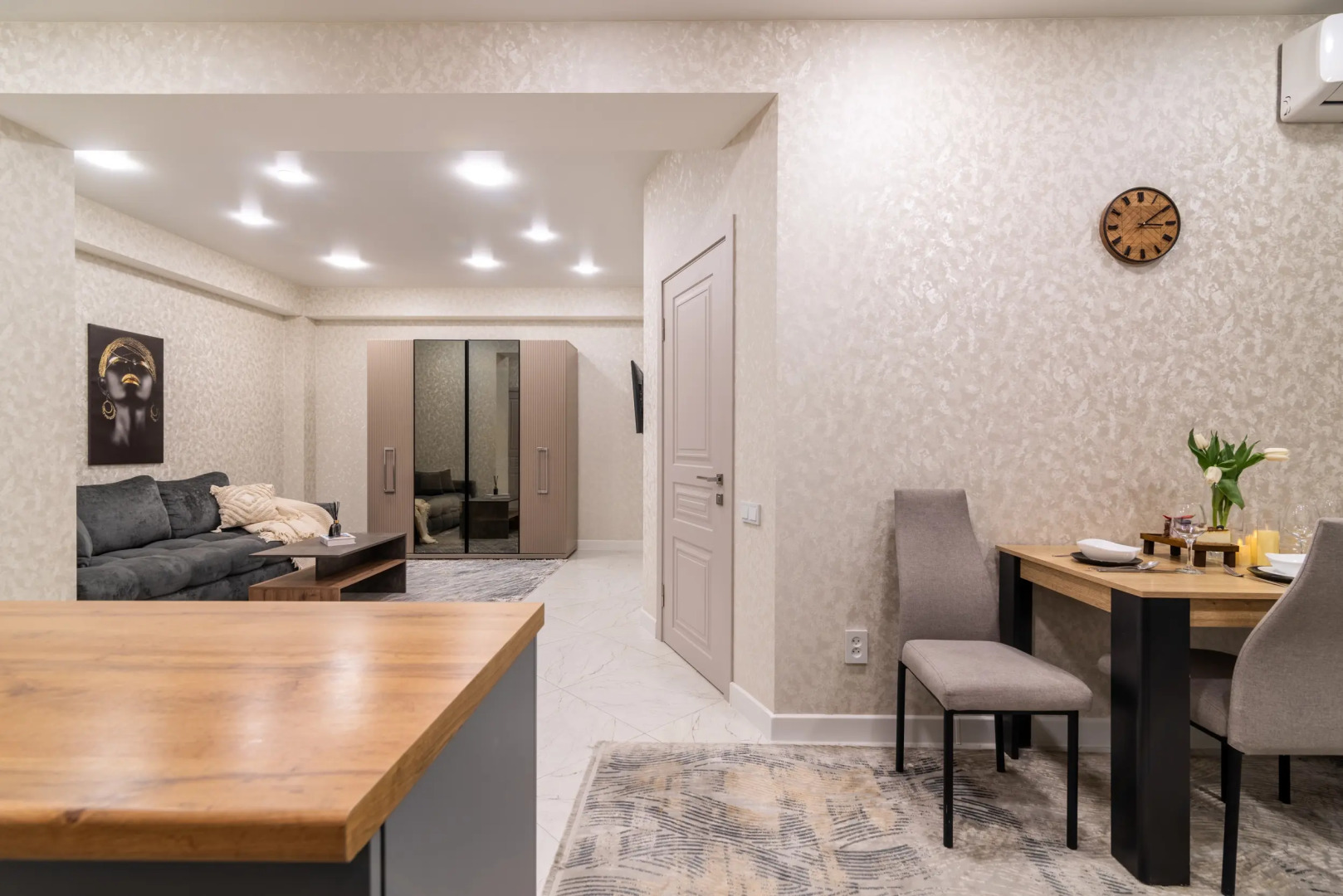 Апартаменты в хорошо развитом и благоустроенном районе