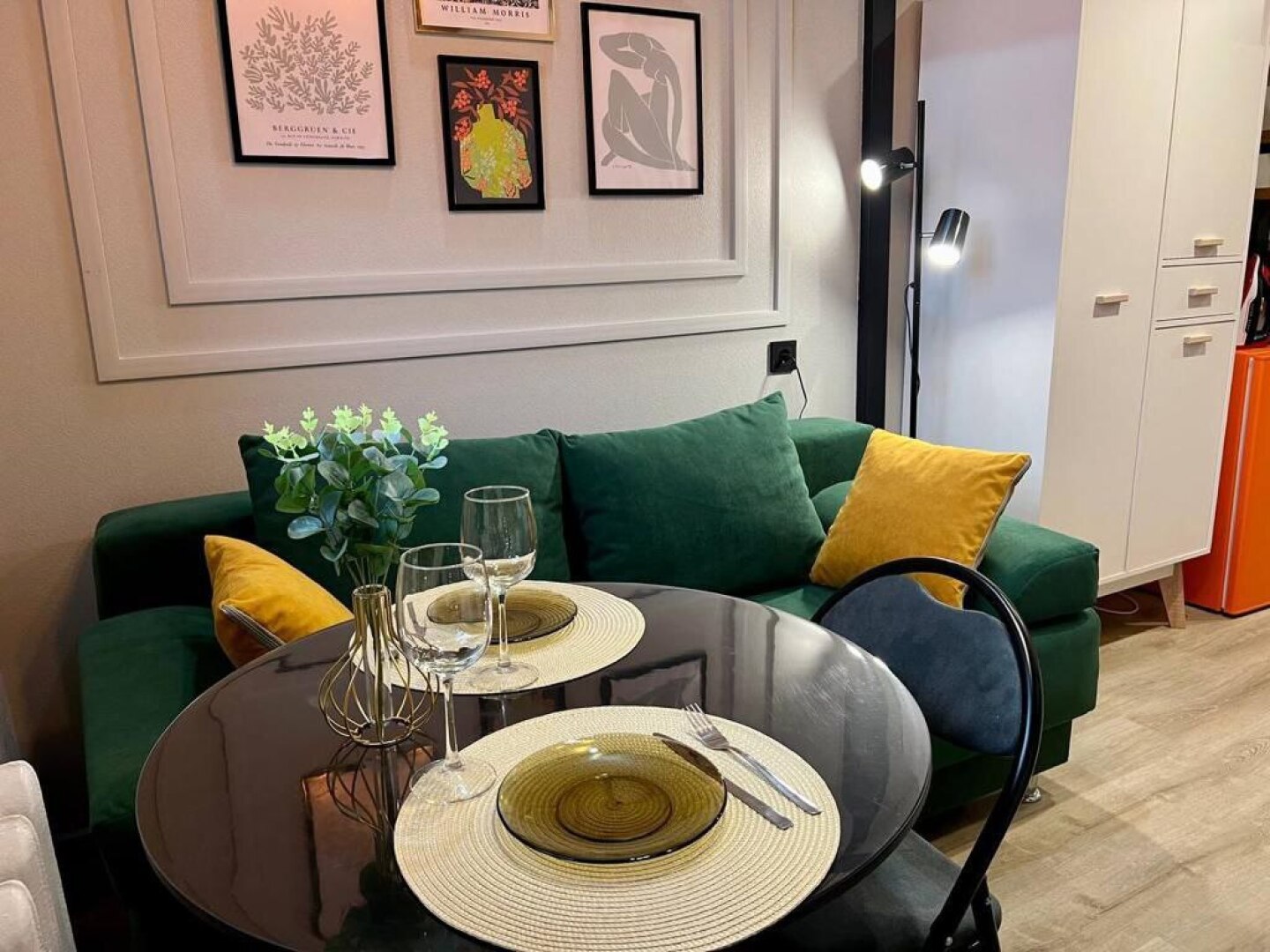 Уютная студия в 8 минутах на метро от самого центра