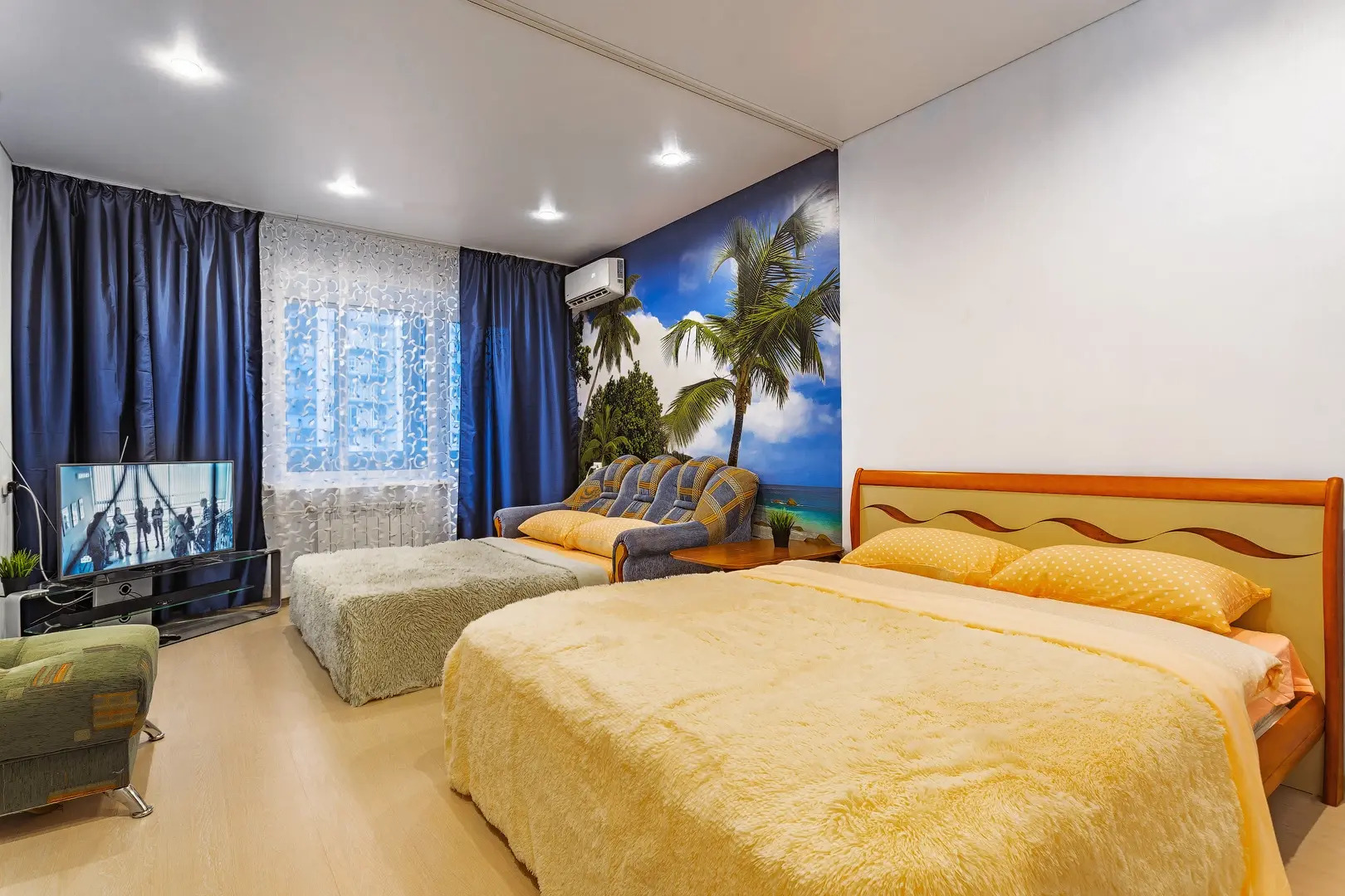 Уютные Апартаменты с Видом на реку Волгу (ул. 5 просека д.101)