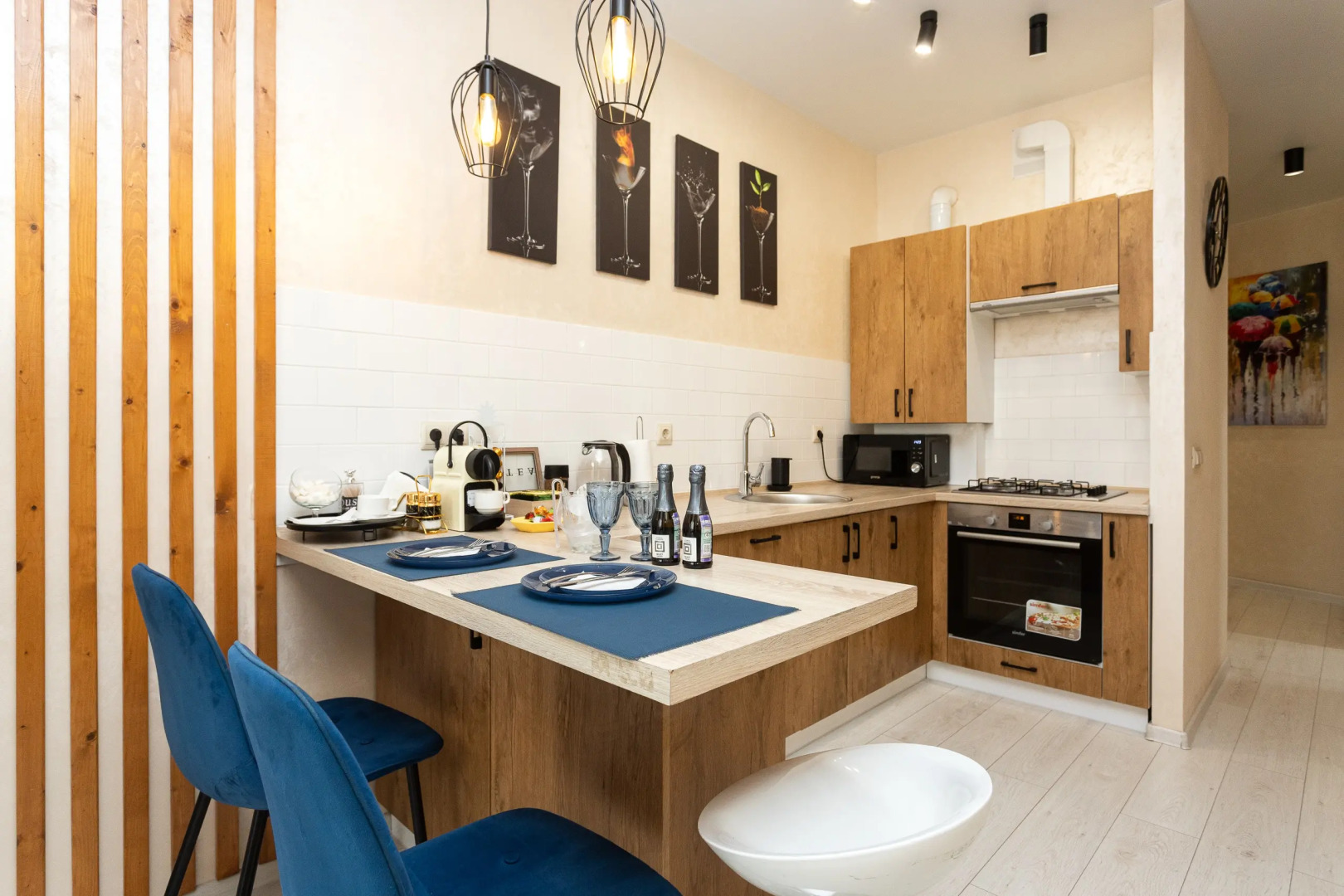 Квартира класса комфоpт плюс с красивым видом из окна в историческом центре города Амалиенау