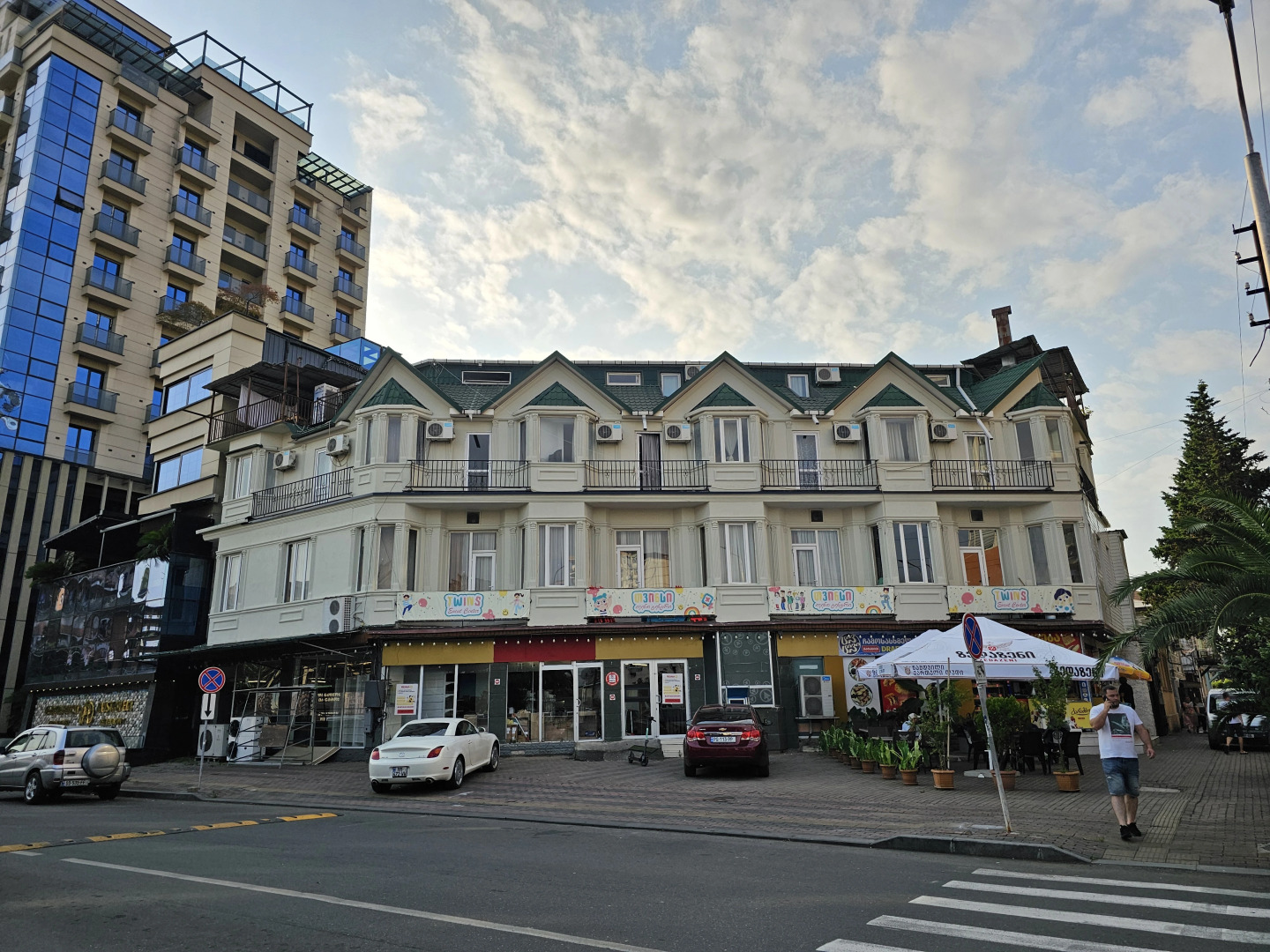 Hotel old terrace batumi