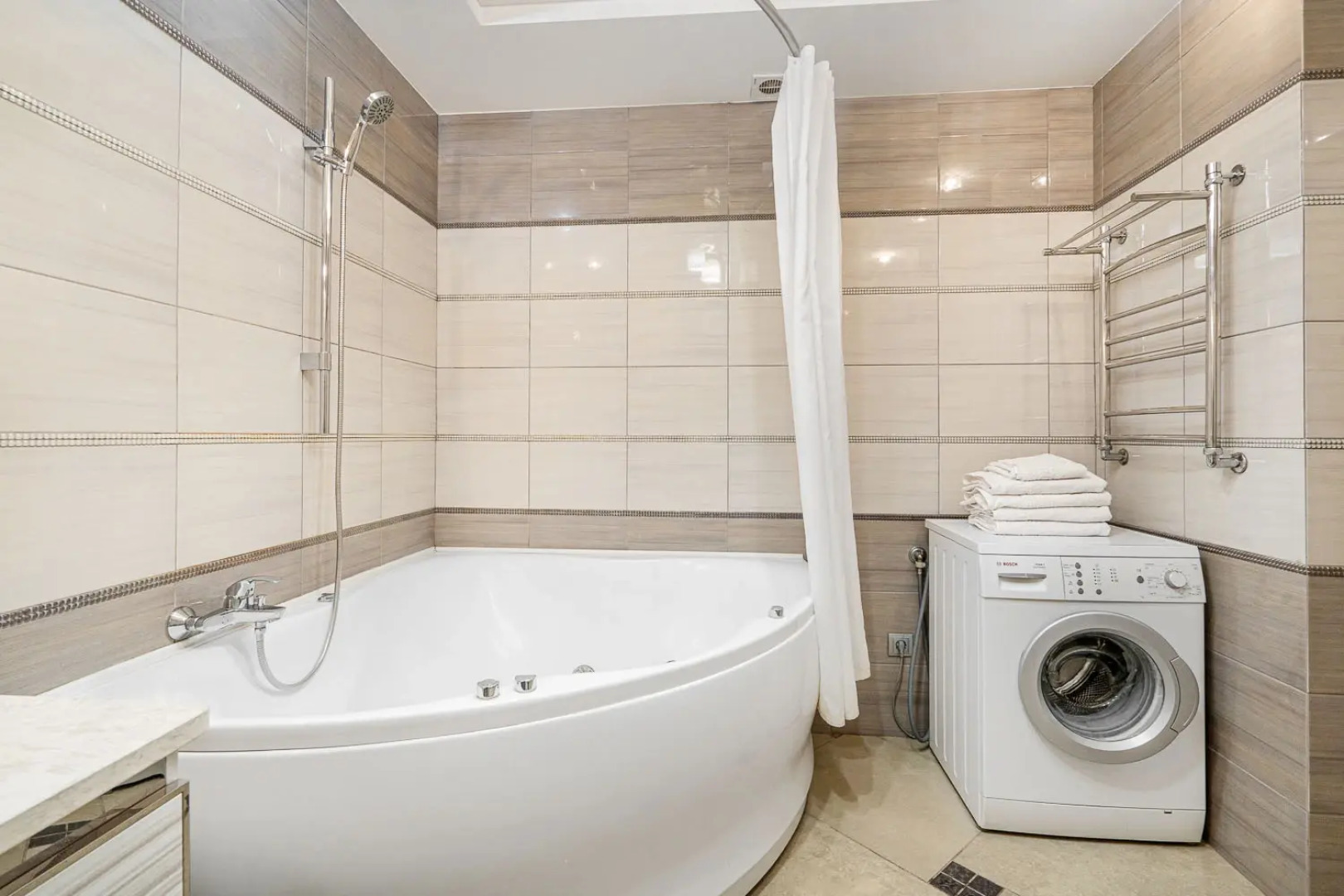 3-комн. VIP апарты на ул. Кирова 3