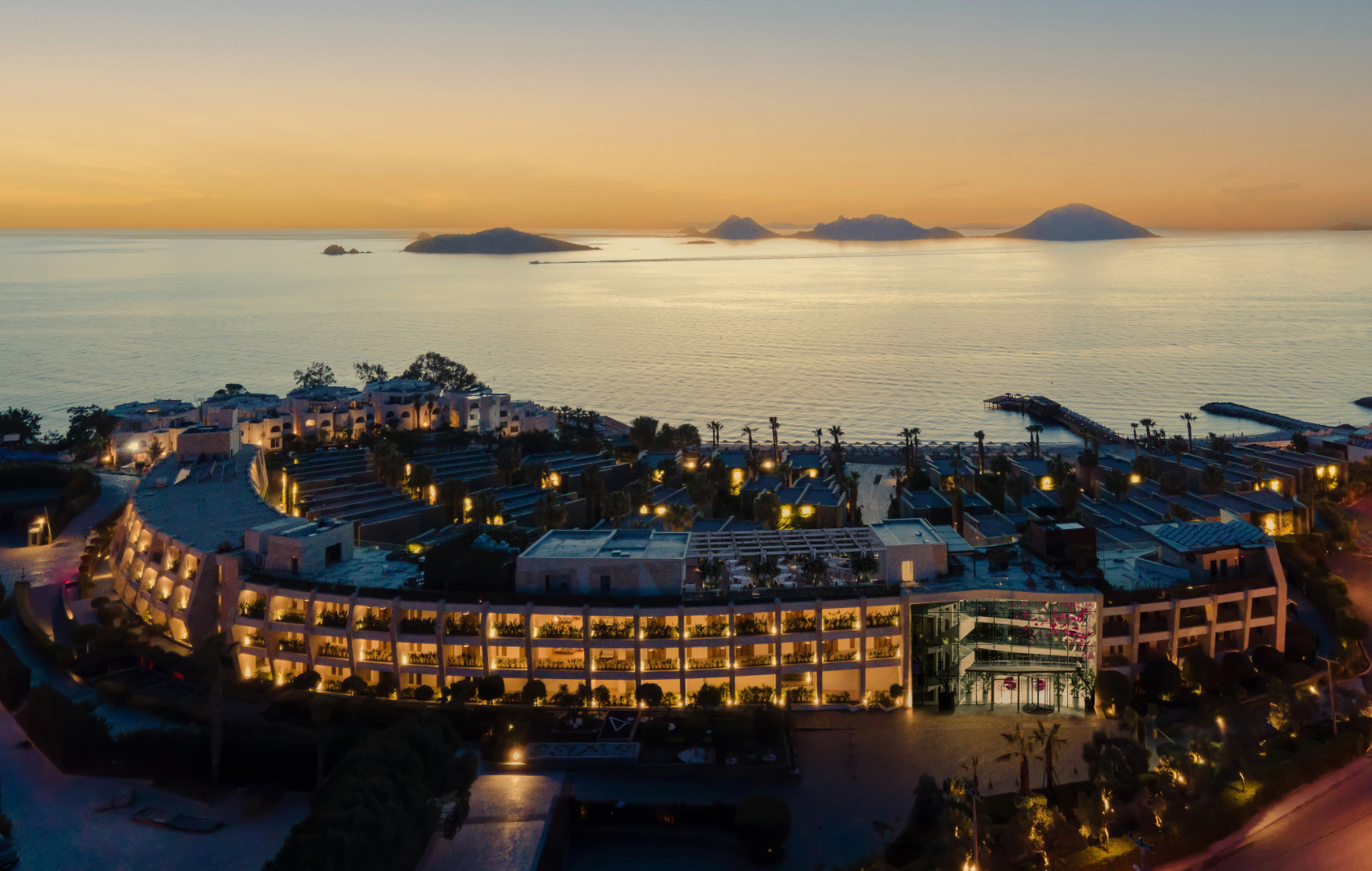 Отель Swissotel Resort Bodrum Beach