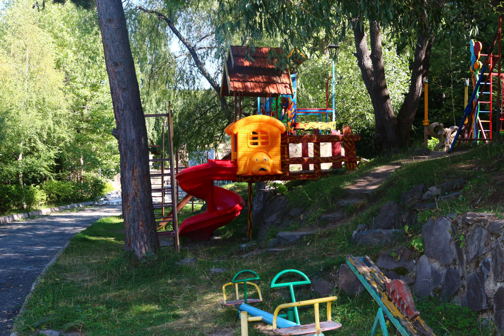 Дом Писателей Цахкадзора