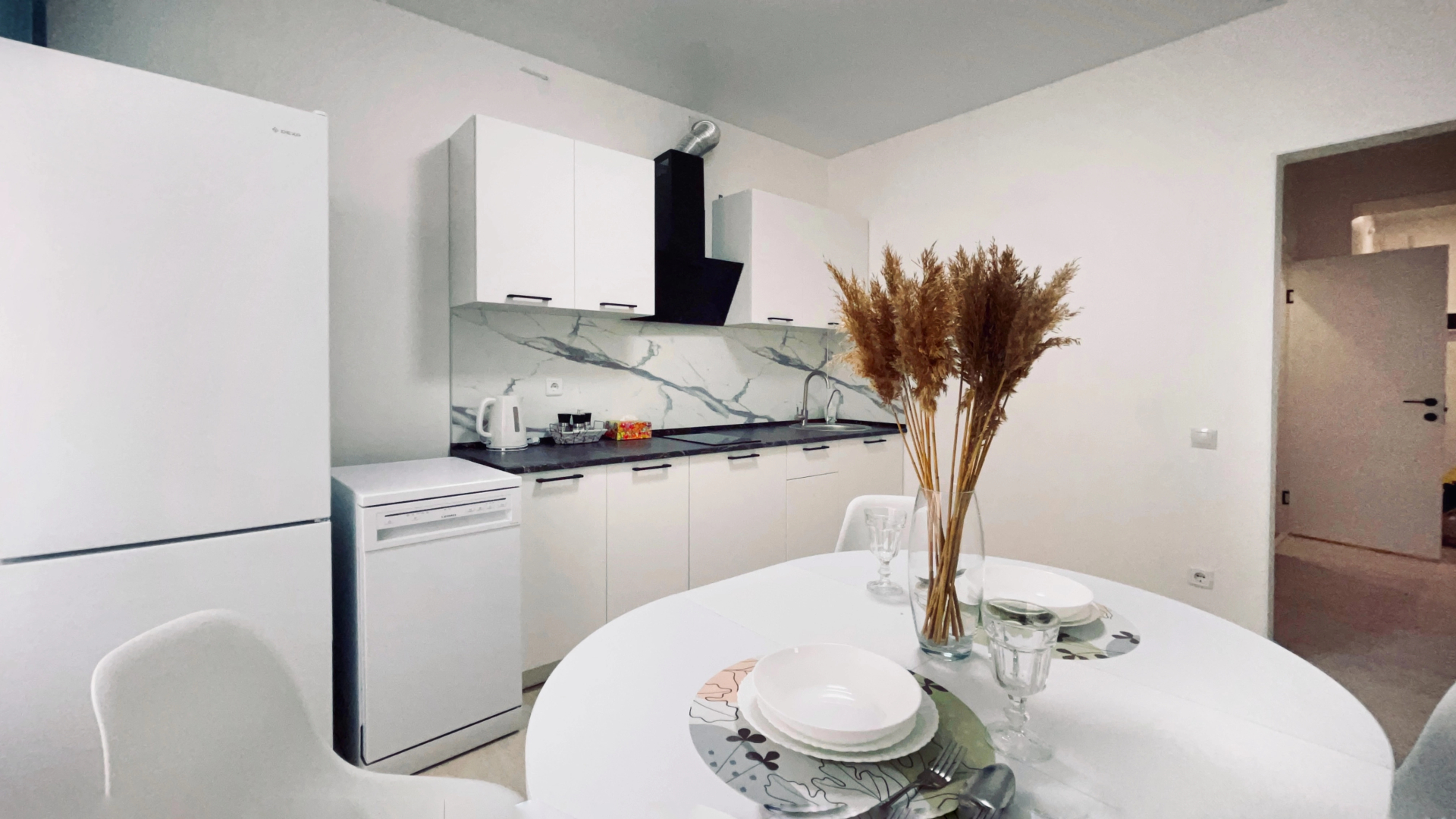 Квартира большая двухкомнатная с домашним кинотеатром