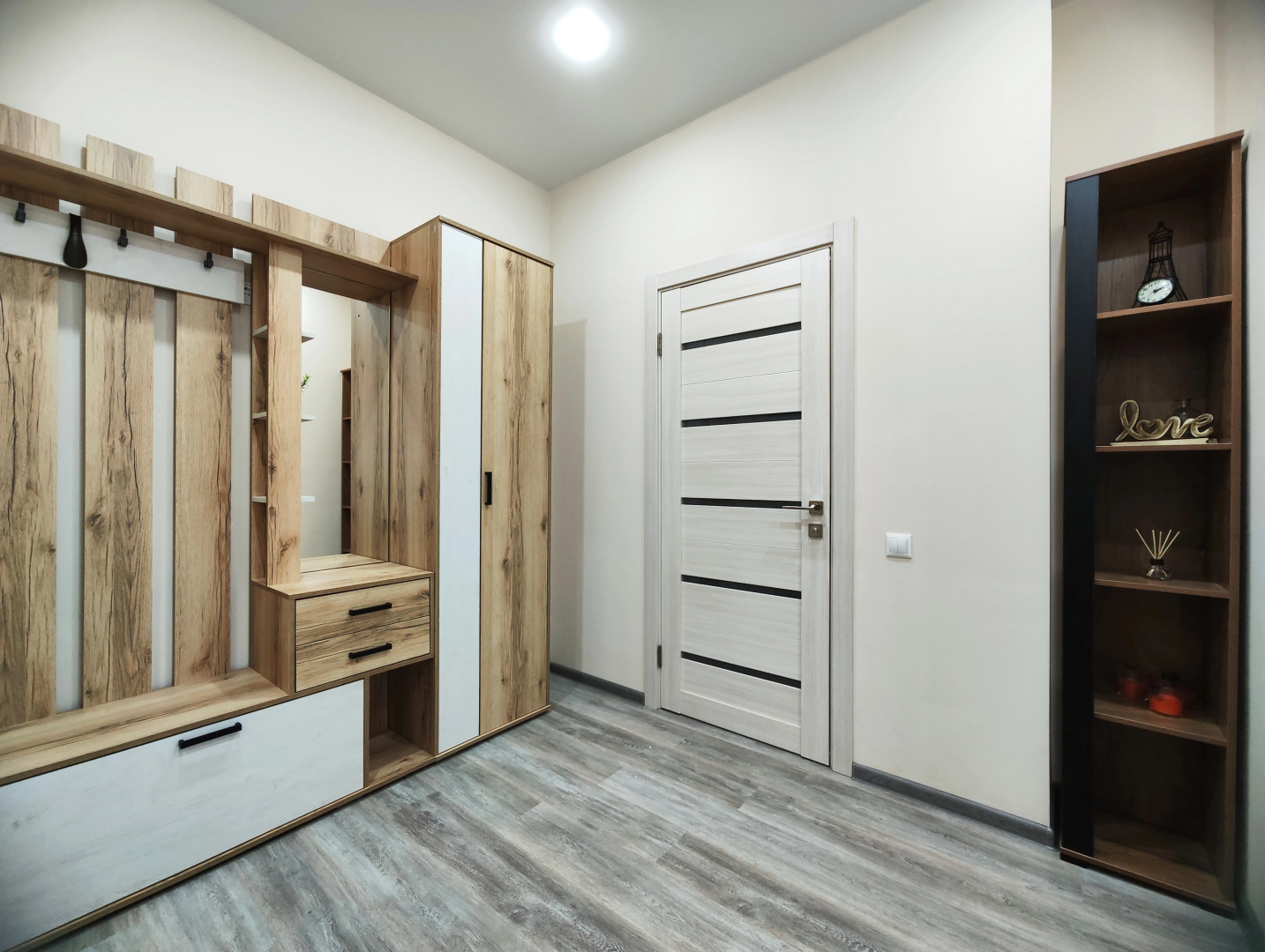 Апартаменты Fox Homes Просторная студия рядом с ЖД вокзалом