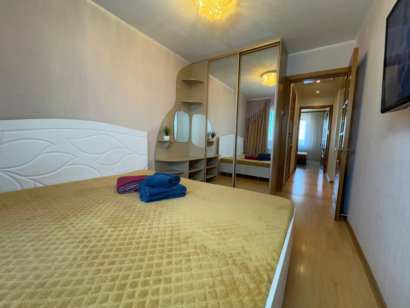 Квартира 3-Комнатная Верхнепортовая 64а