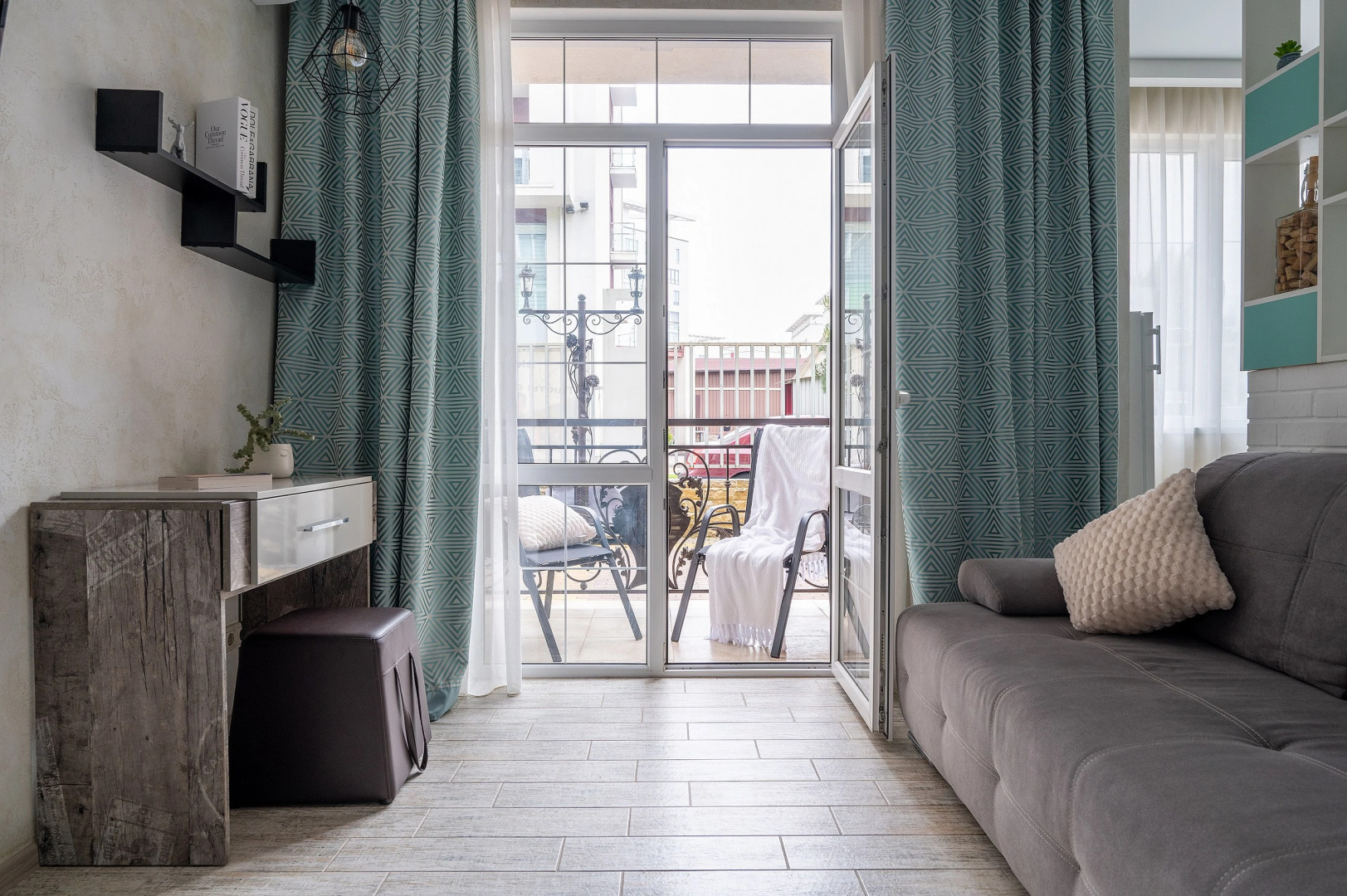 Апартаменты Red Apartments Арт Лайт Сити Тиффани