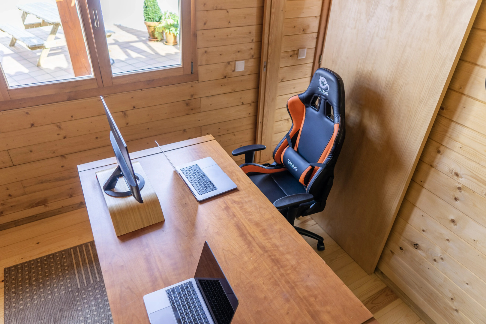 Отель Coliving with Coworking Space Open 24/7