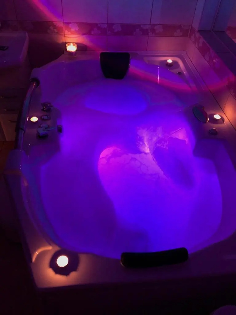 Апартаменты с Джакузи и видом на Парк