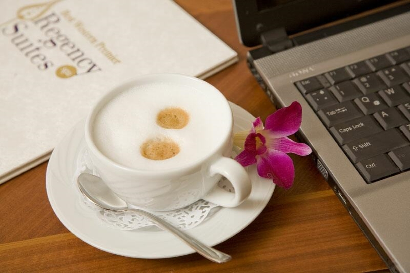 Отель Glk Premier Regency Suites & Spa