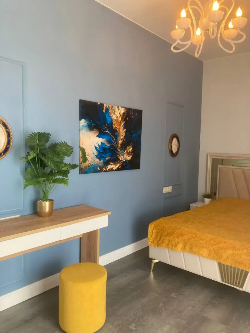 Апартаменты 3-х комнатные дизайн 70м2 в частном доме с бассейном и спа -комплексом