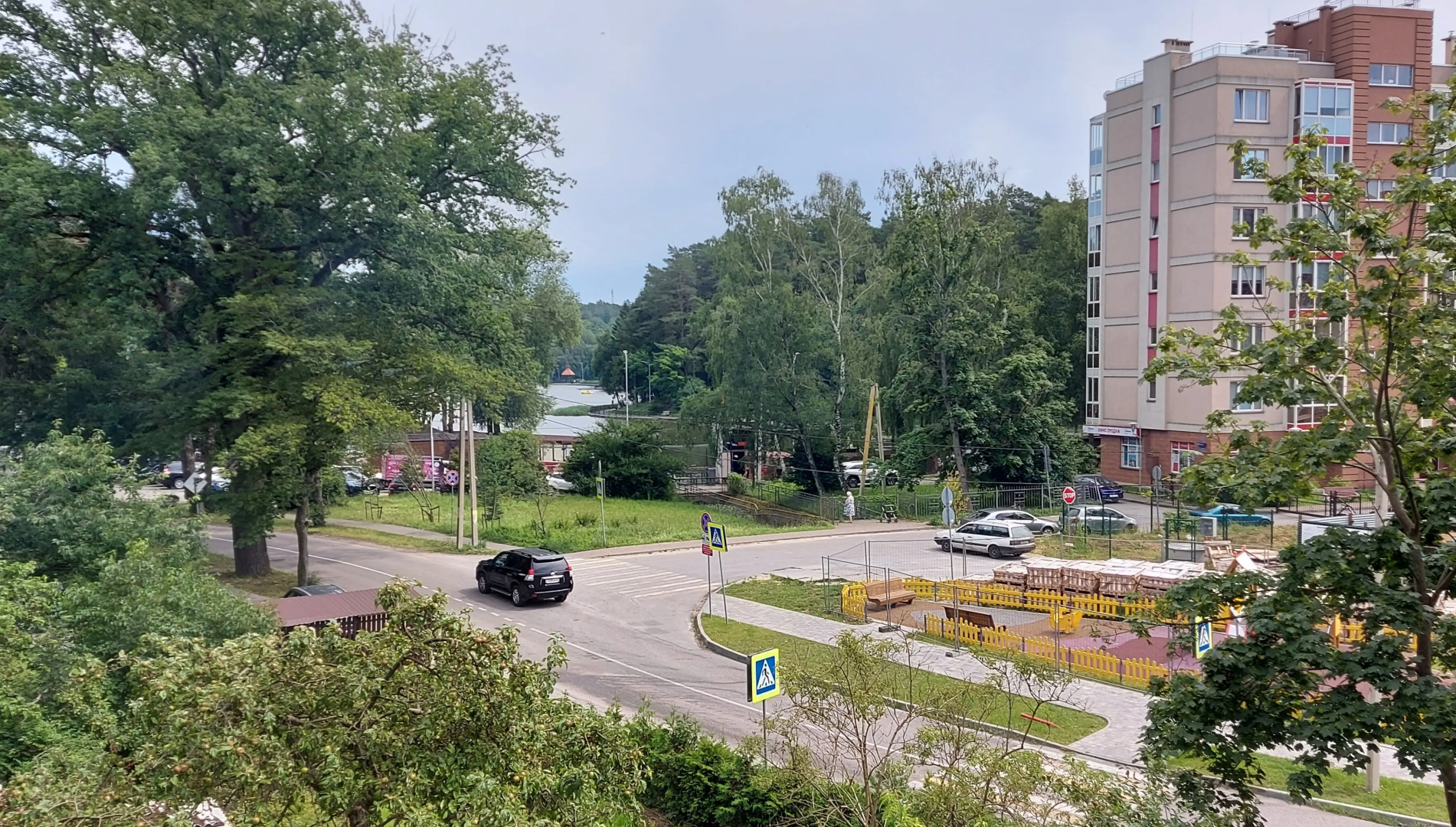 Апартаменты Кайрос с видом на озеро