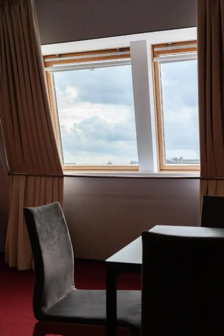 Отель Кронверк