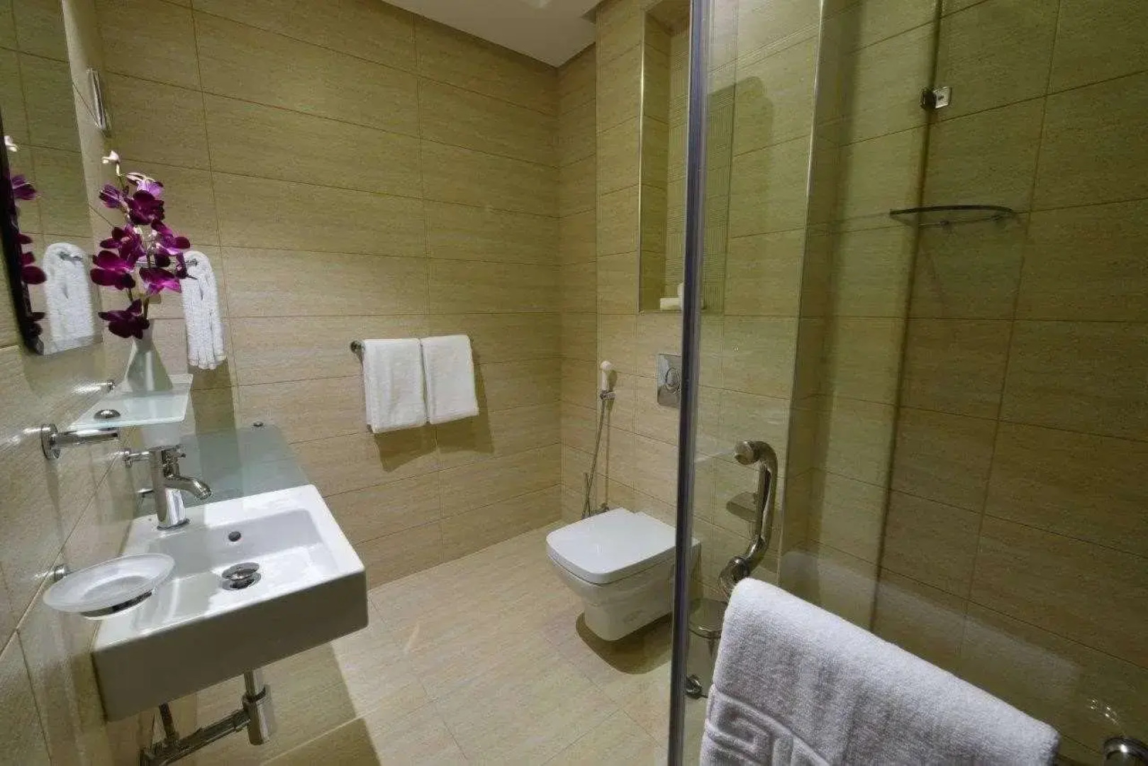 Ramada Encore by Wyndham Kuwait Downtown