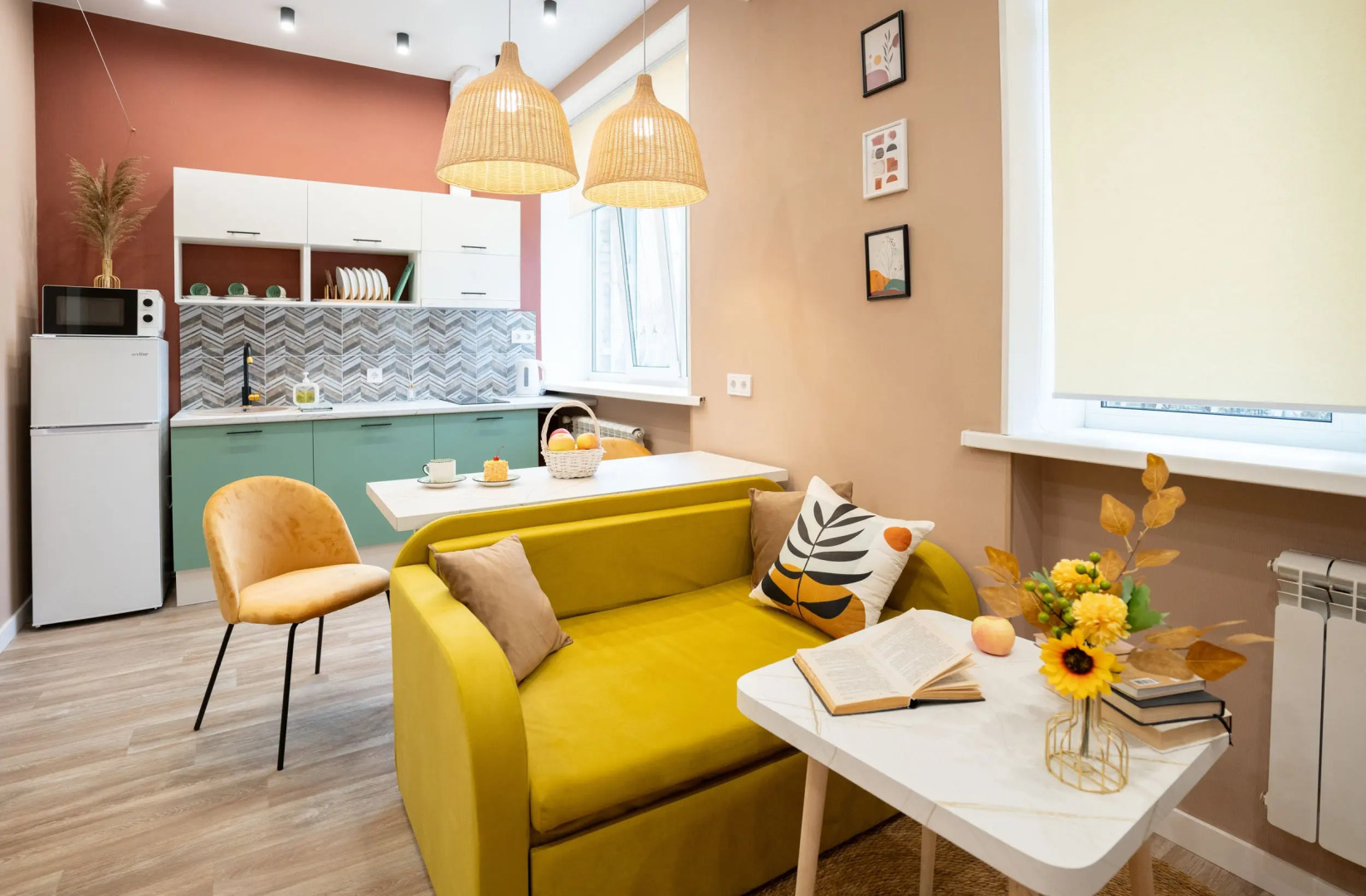 Апартаменты с ярким дизайнерским ремонтом