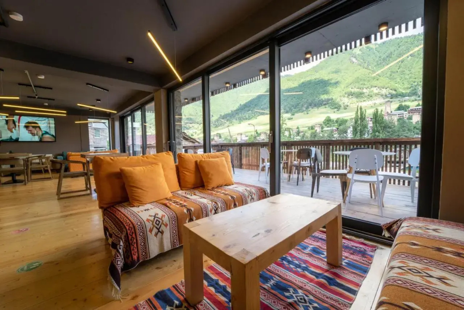 Отель Lahili Mestia