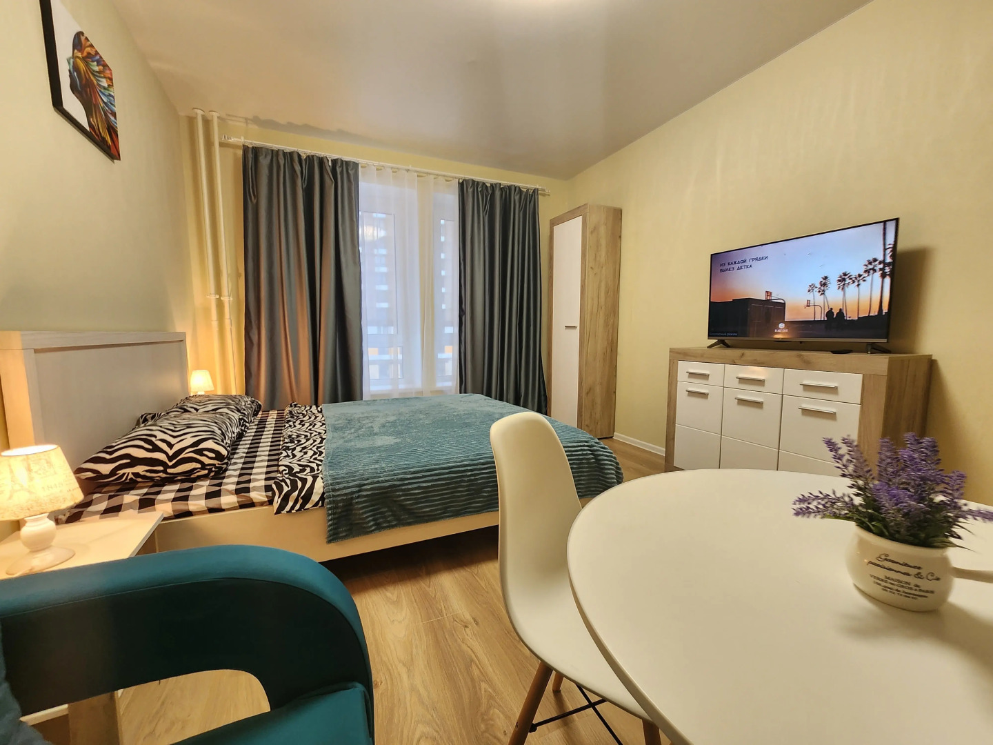 Квартира Третья студия на Ларюшина 4/1