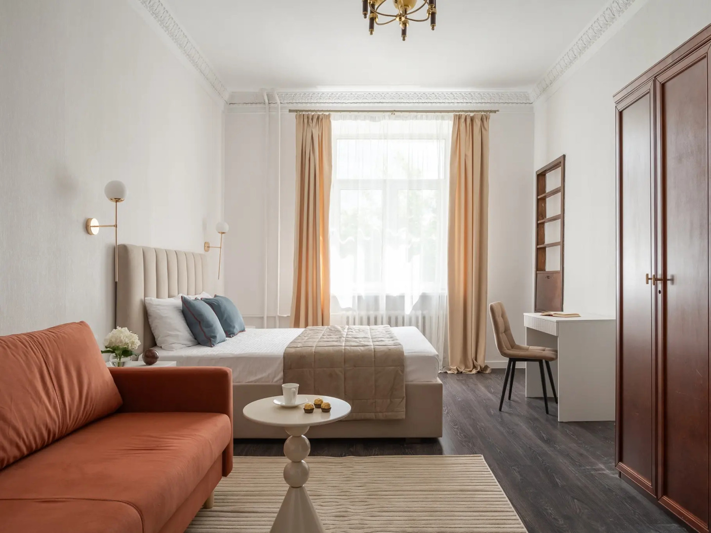 Апартаменты Кварт-Отель, Бережковская Набережная 12