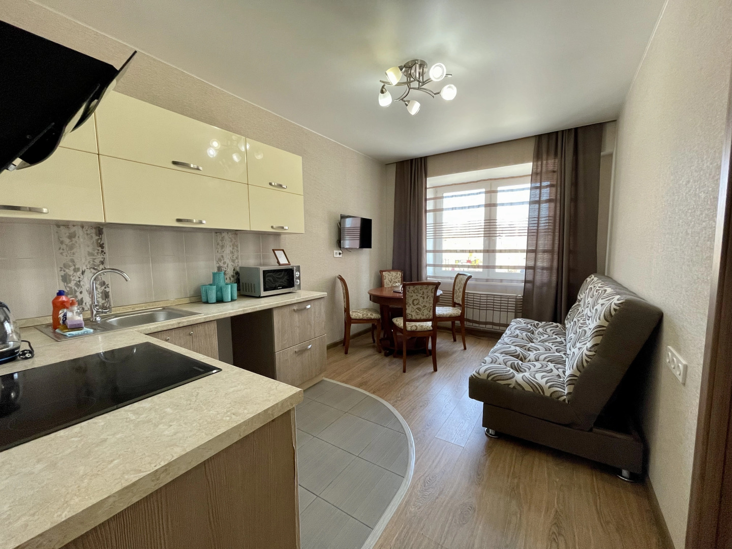 Апартаменты 2к улучшенные на Верхней набережной