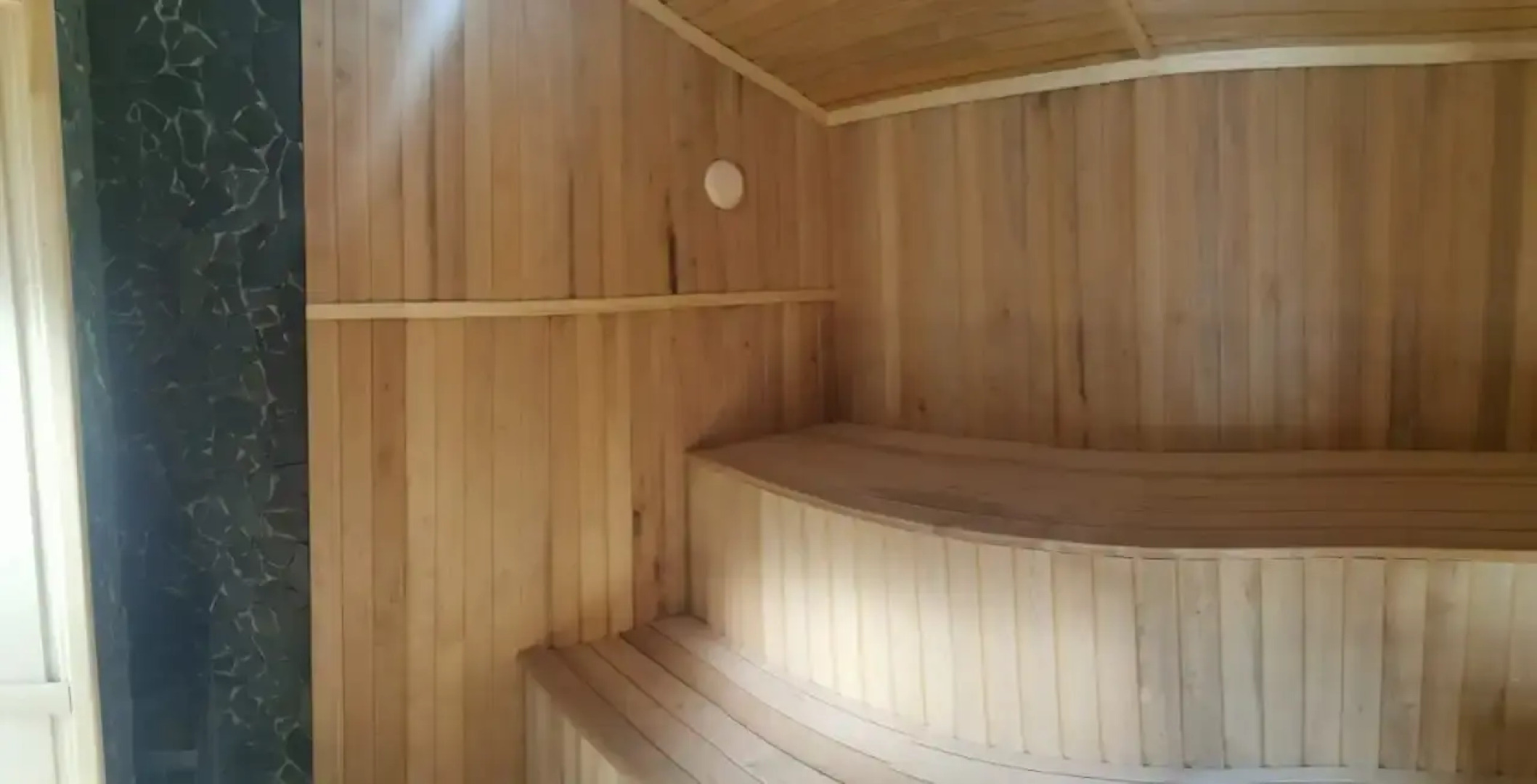 Отель Черная скала