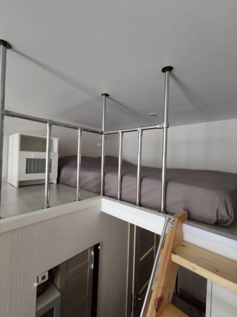 Апартаменты Уютная Двухуровневая Студия в Центре Города